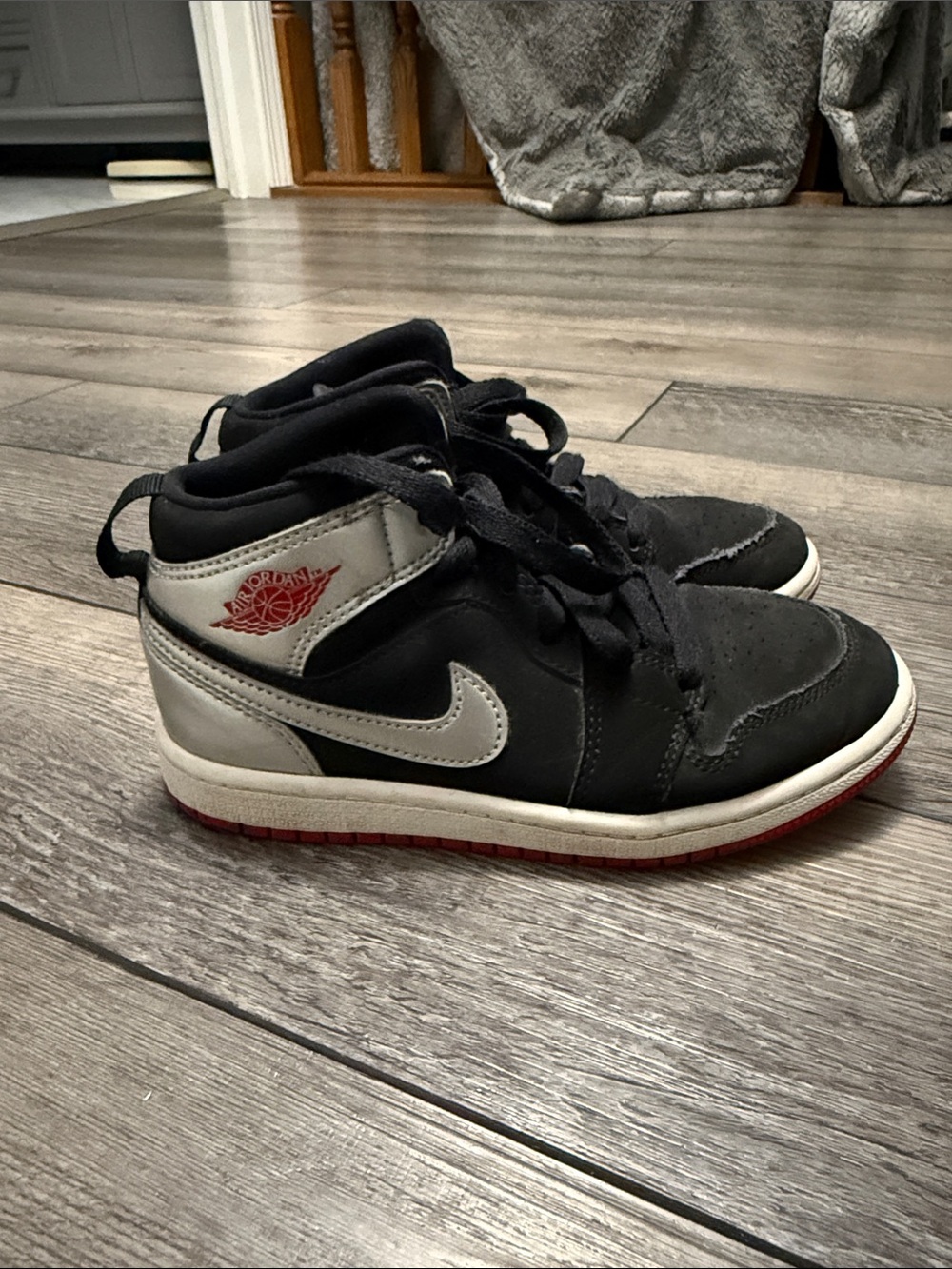 Nike Kids Black, Silver & Red High-Top Sneakers